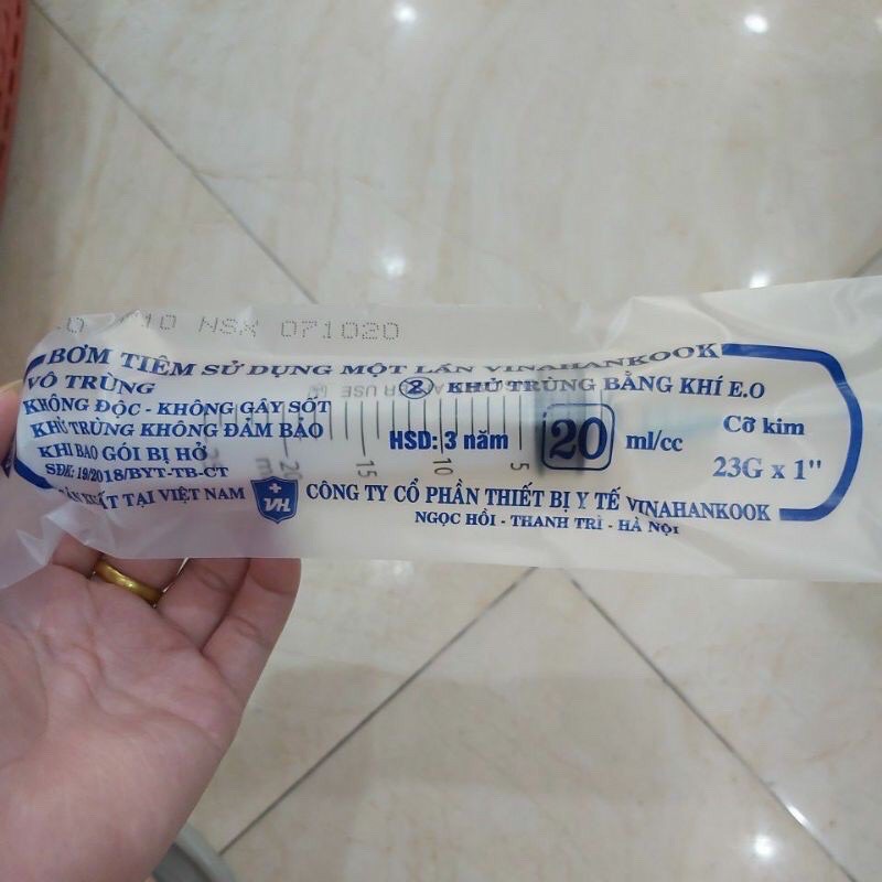 Combo Bộ rửa mũi gồm đầu Silicon và Bơm tiêm 10ml,20ml