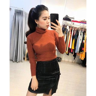 Ao len cổ lọ