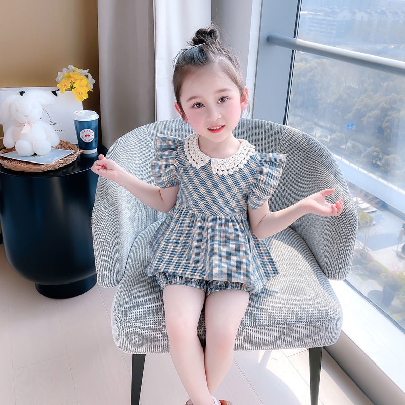 Set Đồ Mùa Hè 2022 Hai Món Gồm Áo Thun Kích Thước Nhỏ Vừa Và Quần Dài Kẻ Sọc Caro Phong Cách Hàn Quốc Cho Bé Gái