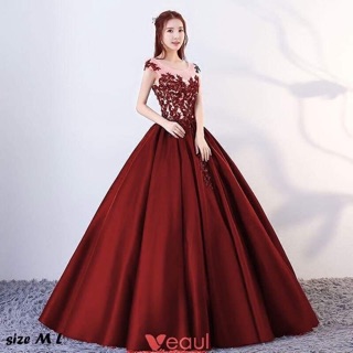 Đầm dạ hội phi xoè phồng kết hoa đá