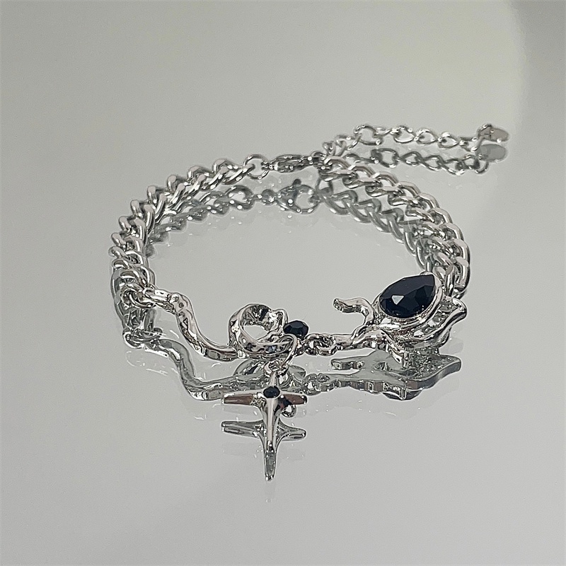 Vòng tay 19A1763 hoa hồng đen phong cách hip hop cá tính dễ phối đồ sang trọng cho cặp đôi