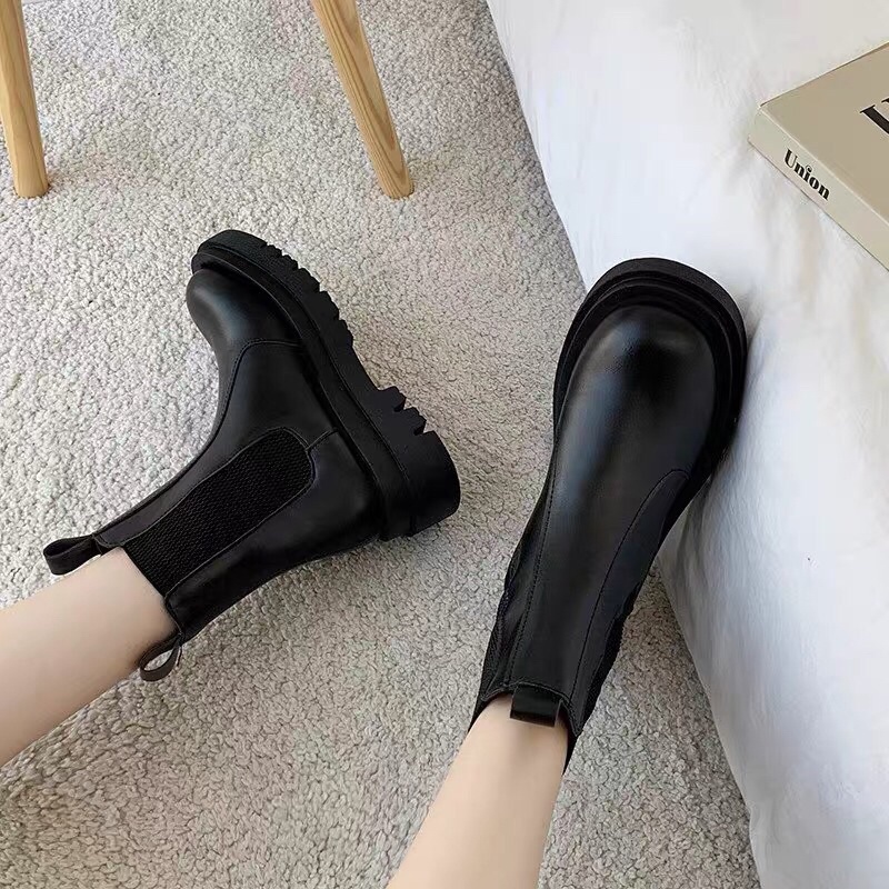 Boot MONA 16cm cổ chun da pu trơn phong cách trẻ trung