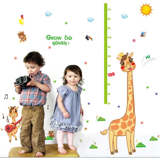 Decal trang tris thước đo Hươu Cao Cổ chơi đàn ( 02 )