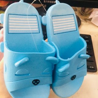 Dép chó trẻ con