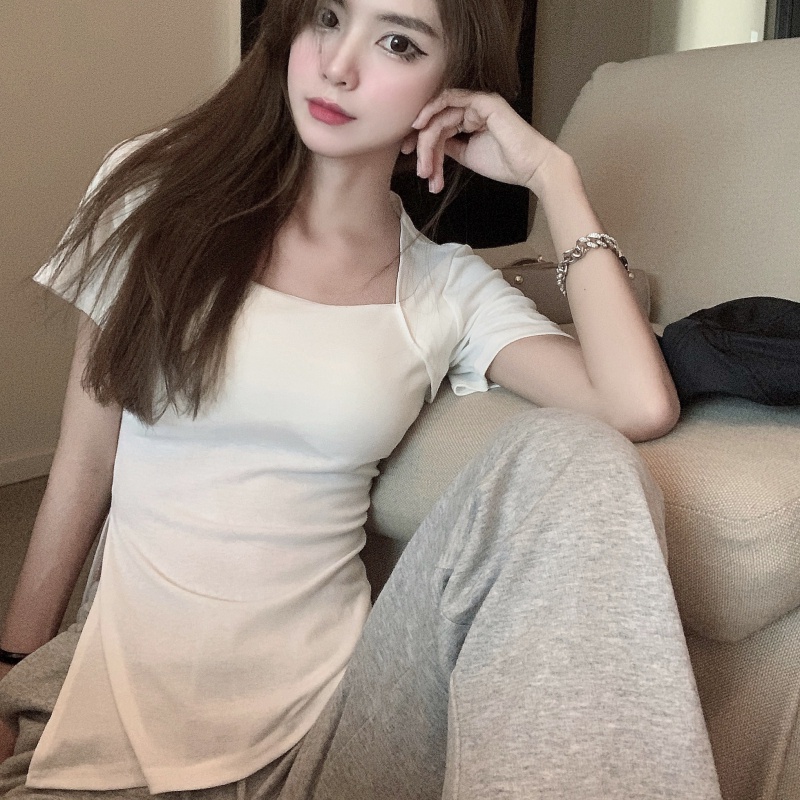 Áo thun tay ngắn màu sắc trẻ trung thời trang cho nữ