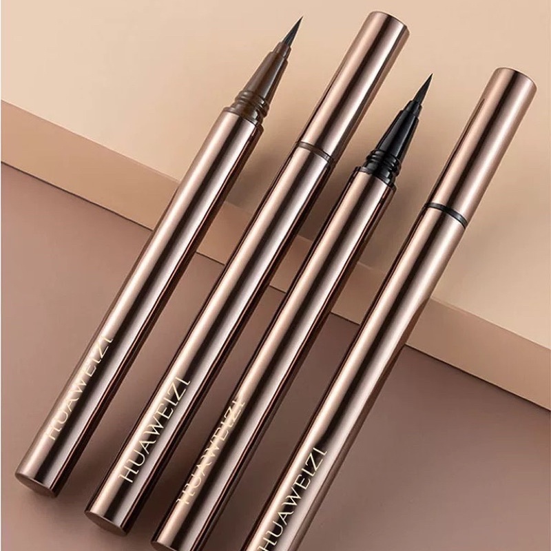 Bút Kẻ Mắt Nước Chống Trôi The First Pen Eyeliner