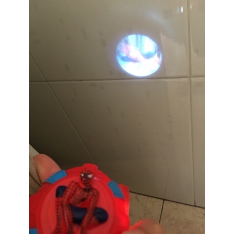 găng tay người nhện bắn đĩa (chiếu hình 3D)