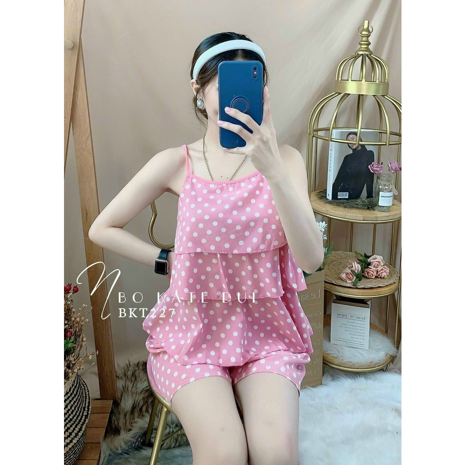 Đồ ngủ áo 2 dây 3 tầng vải lụa hàn họa tiết chấm bi siêu xinh freesize dưới 57kg