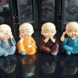 Com bo bộ tượng phật tứ không