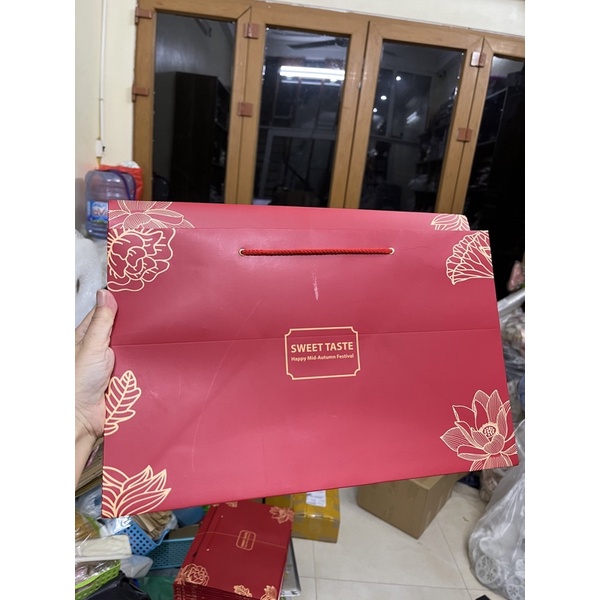 10 hộp mica 6 bánh không kèm hộp con