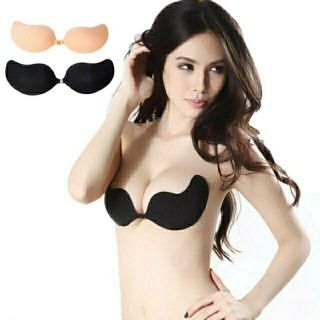 Áo dán ngực cài trước hình quả xoài giúp đẩy ngực tạo khe