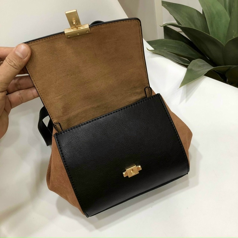 Túi Tory burch khoá chữ T