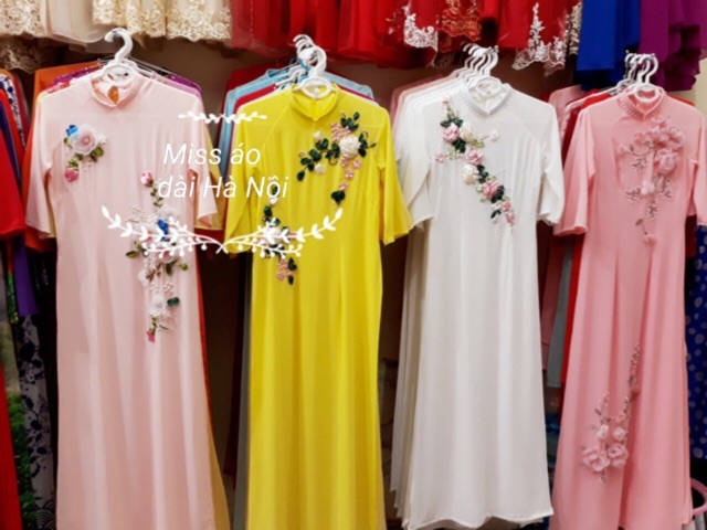 Áo dài chifong 4 tà thêu hoa von nổi