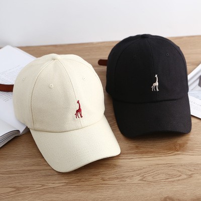 Mũ lưỡi trai THE CAPAL thêu hình hươu cao cổ thời trang thường ngày dành cho nữ