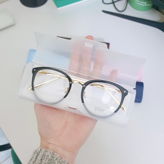 Hộp đựng kính cận nhiều màu
