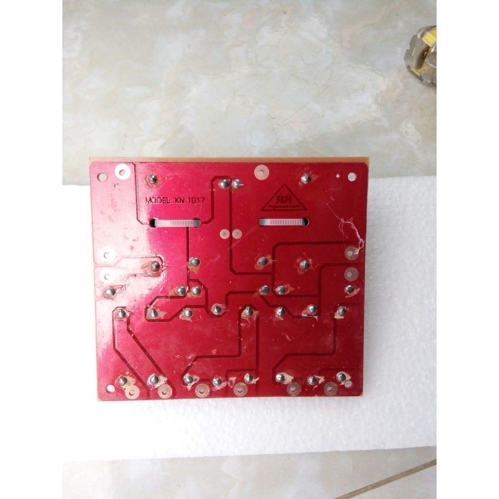 Phân tần 2 bass 2 treble 1 mid - 2 MẠCH