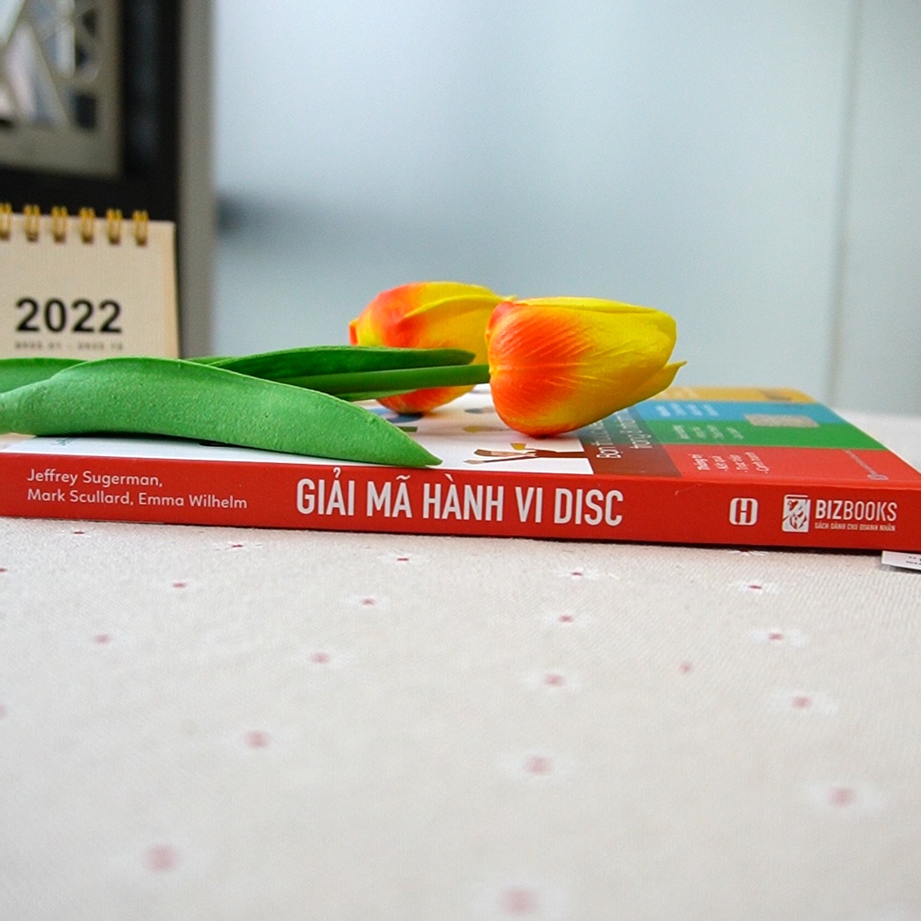Sách Giải Mã Hành Vi Disc: Bạn Thuộc Kiểu Lãnh Đạo Nào Trong 8 Nhóm Hành Vi - Kinh Tế Kinh Doanh Bizbooks  - BIZ