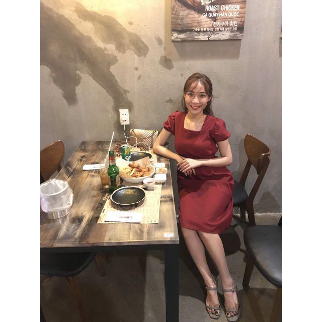 Váy Cổ Vuông Hai Màu Thắt Eo