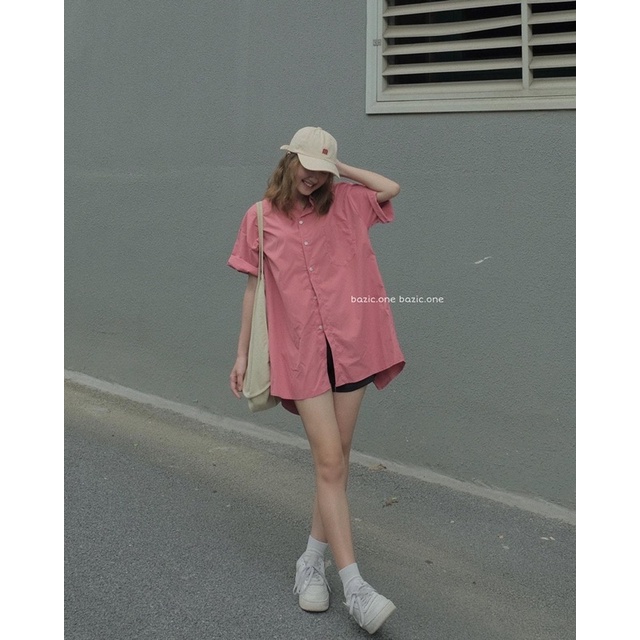 Áo váy sơ mi oversize xẻ lưng Bazic one, áo sơ mi dáng dài xẻ sau Bazic one | BigBuy360 - bigbuy360.vn