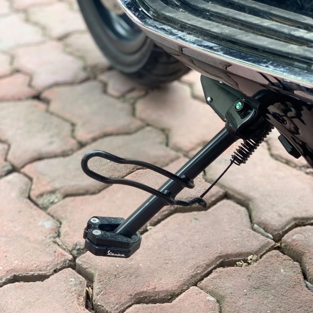 Móng ngựa , lắp cho chóng ngiêng vespa , giúp chóng đỡ ngiêng hơn và đẹp hơn
