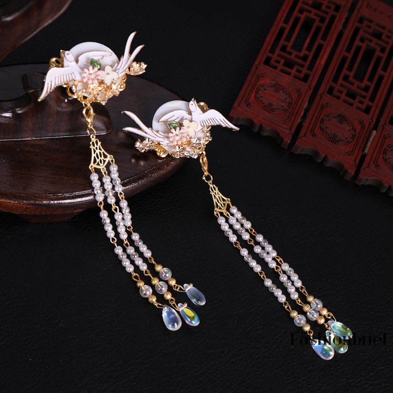 Vương miện tua rua phong cách Trung Hoa cổ điển thanh lịch dành cho nữ