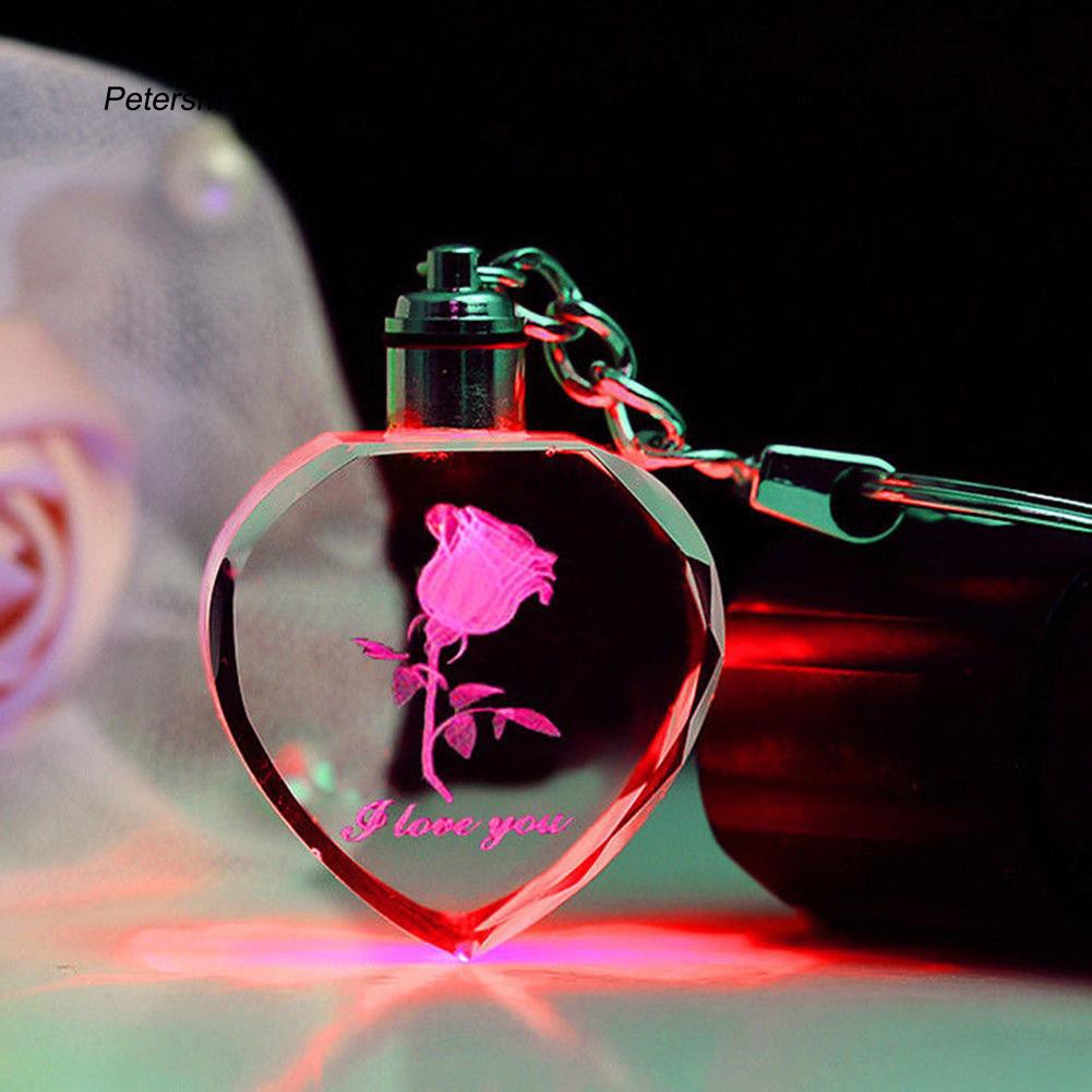 Móc khóa hình trái tim có đèn LED đổi màu độc đáo