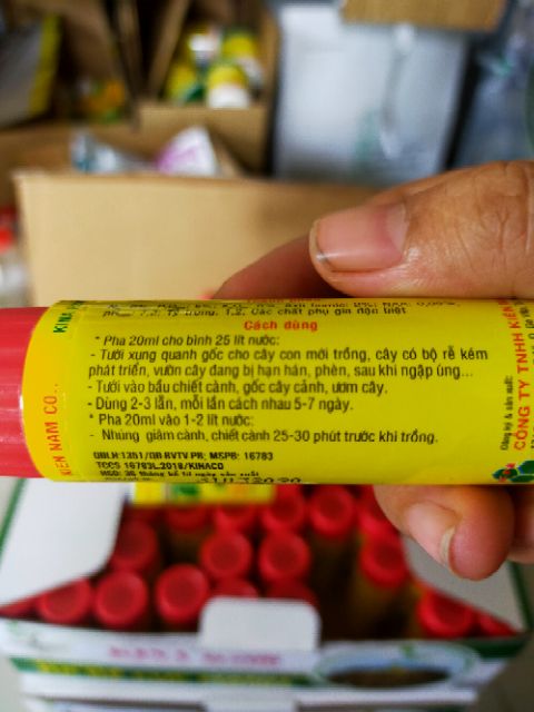 Phân bón ra rễ cực mạnh super roots2 r666 20ml
