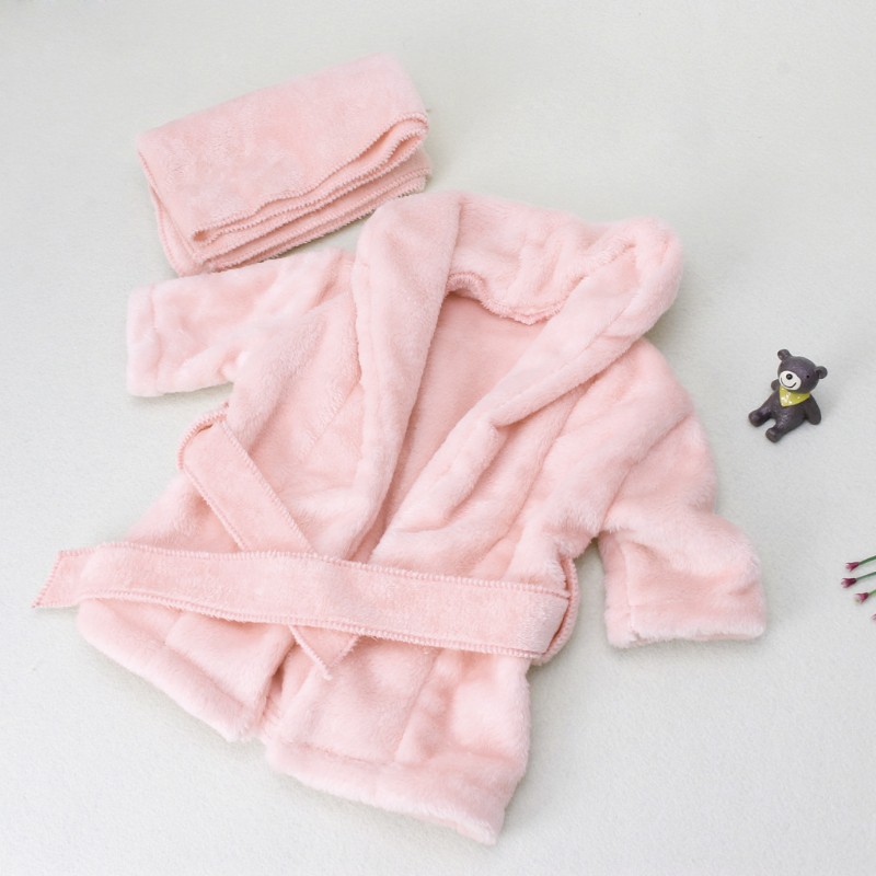 Phụ kiện khăn choàng tắm mặc khi chụp ảnh cho bé sơ sinh