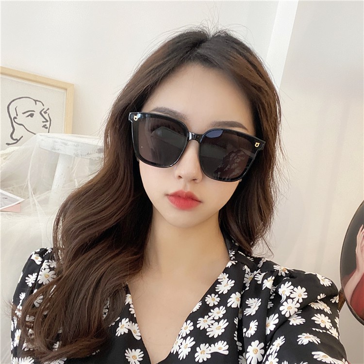 Kính Mát Thời Trang Phong Cách Cổ Điển Cho Nữ