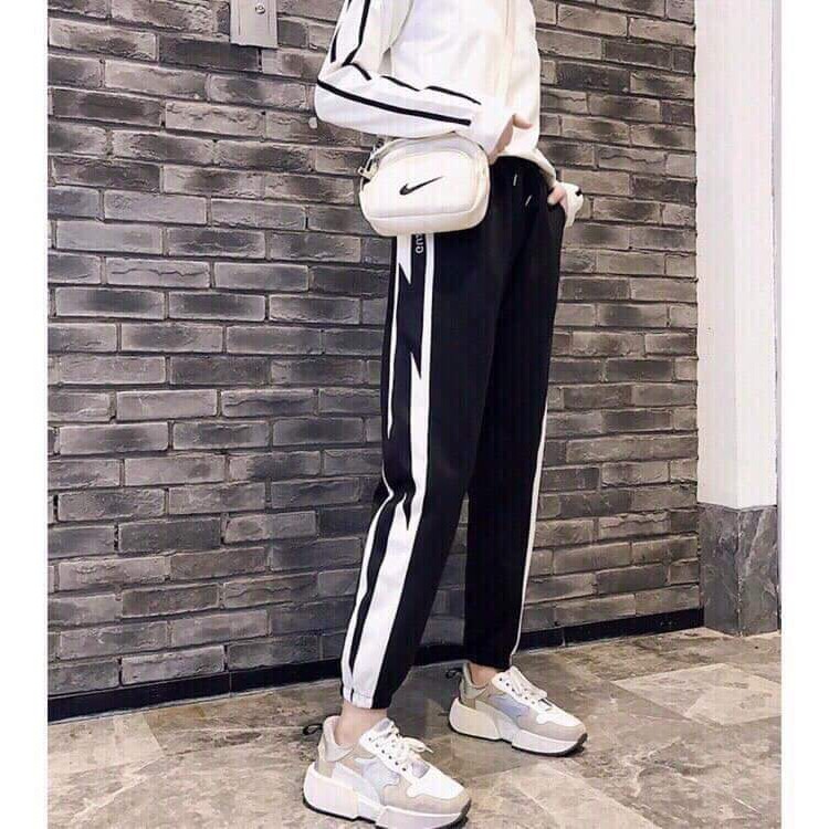 Quần jogger chất liệu nỉ bông cao cấp sọc tia chớp phong cách cho nam nữ C081