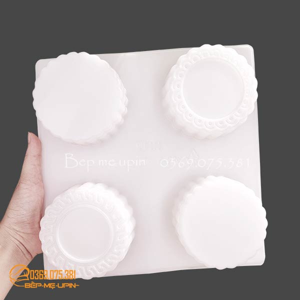 Khuôn nhựa vỉ 4 khuôn trơn đổ thạch rau câu bánh trung thu hiện đại