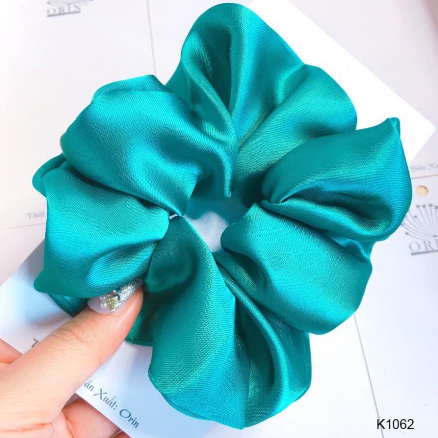 Scrunchies Lụa bóng Vintage - Dây Buộc tóc/ Dây cột tóc phong cách Hàn Quốc Molangshop