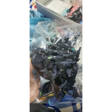 bịch xác khung máy bay của Core Gundam (không bao gồm giáp và gundam)
