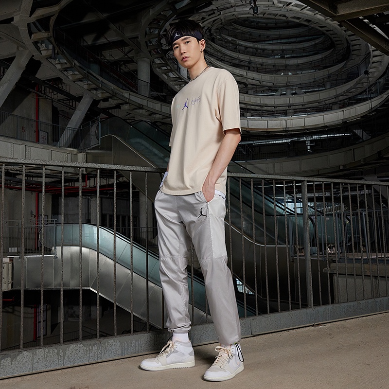 Áo Thun Tay Ngắn Thêu Hình Sau Lưng 100% AuthenticNike AirJordan DM1445-126-017