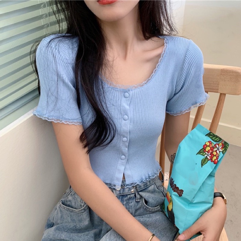 ÁO CROPTOP PHỐI REN ĐÍNH NÚT ĐẸP R55