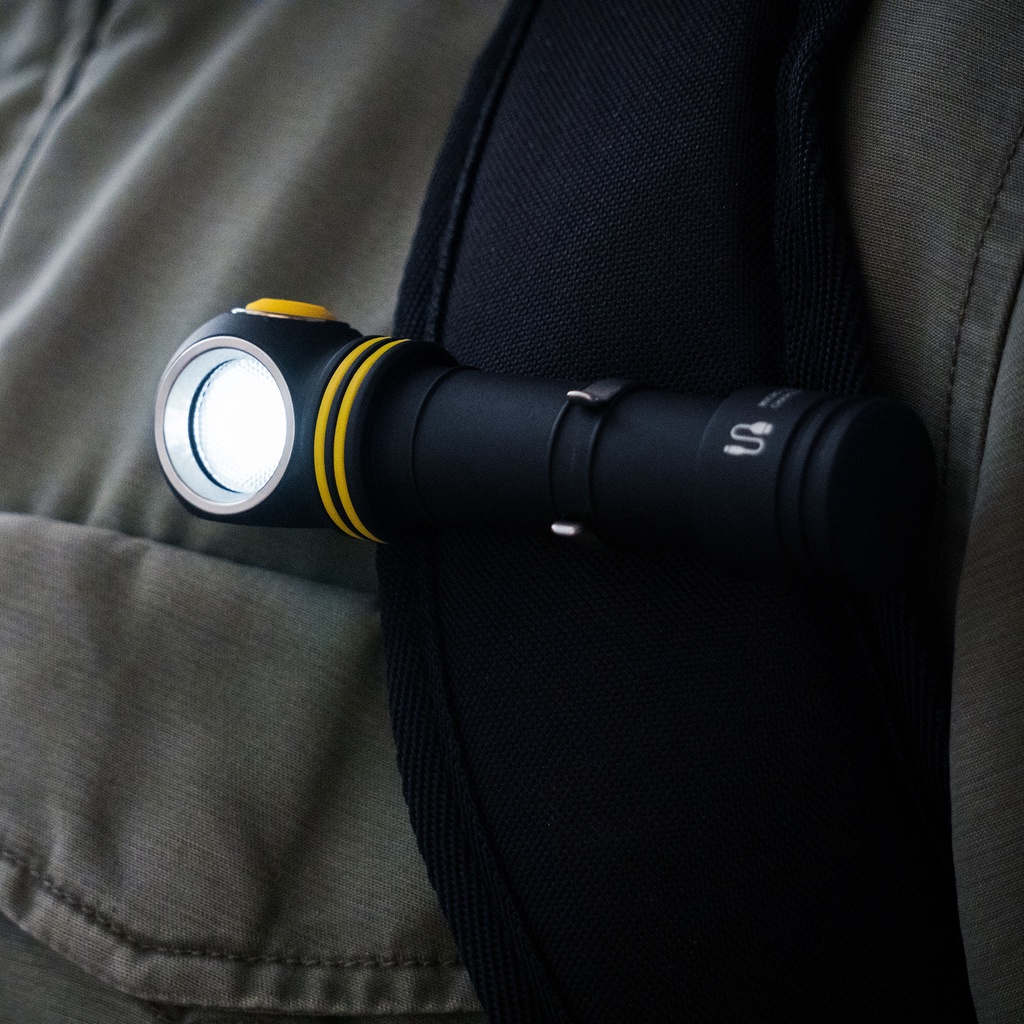 Đèn Pin Armytek Elf C2