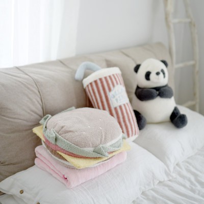 Gối ôm phòng khách kiểu ghế sofa gấu trúc ins Cola dễ thương, gối tựa dùng cho xe ngủ, gối tựa đầu giường dùng cho chăn