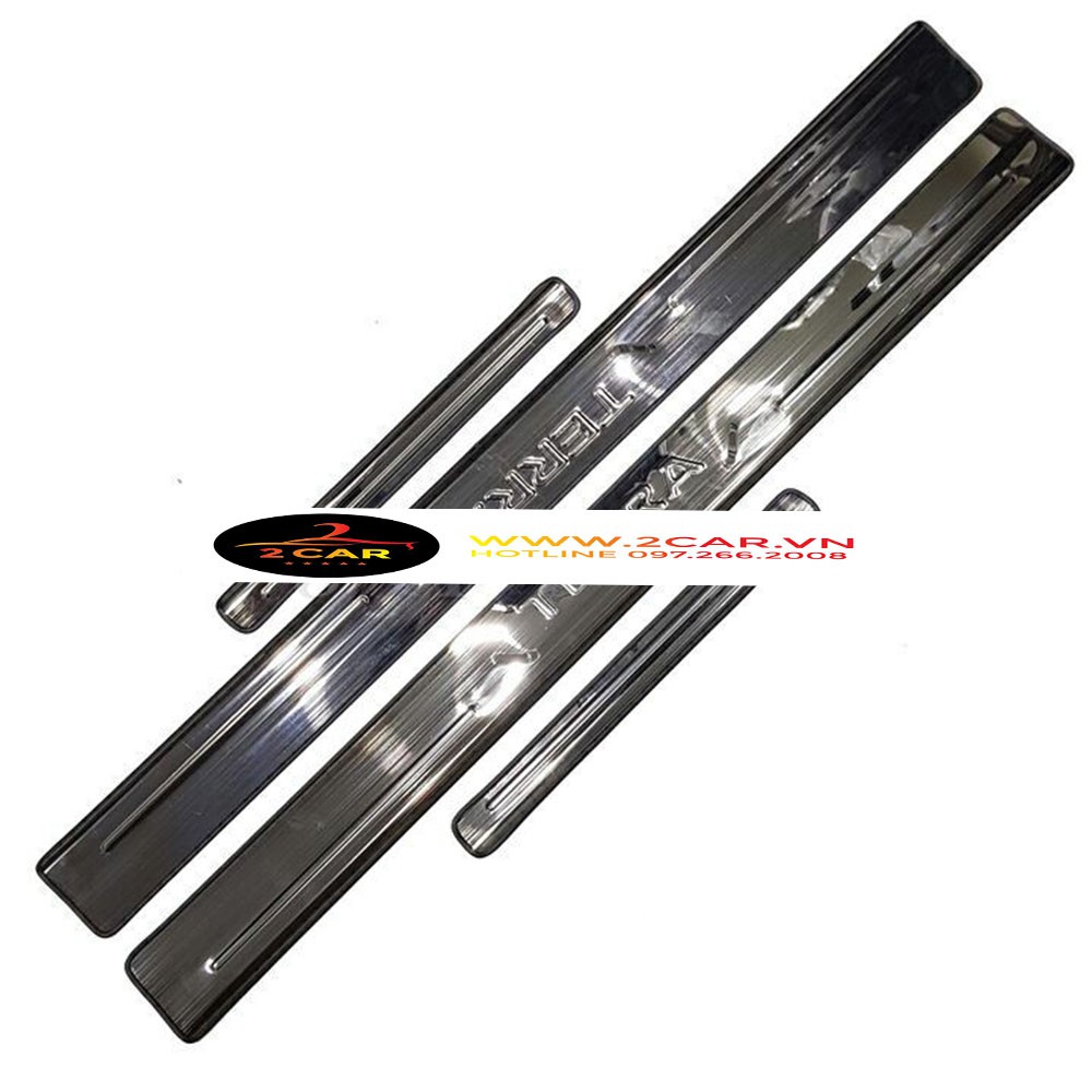 Bộ Ốp bậc cửa, Nẹp bước chân Nissan Terra - Mẫu Titan hàng cao cấp