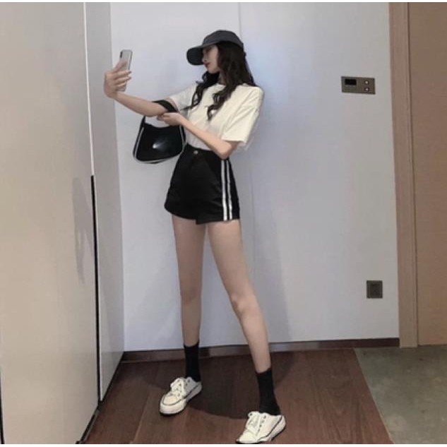 Quần Đùi Nữ Short Kaki Phối Sọc Thể Thao Cá Tính Năng Động DRQS09