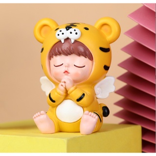 bé hổ nhựa cầu nguyện nhựa (bé)