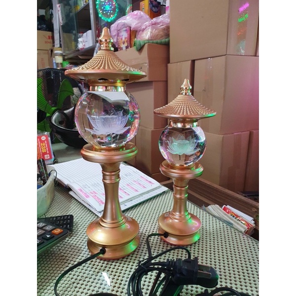Đèn Thờ Cúng Hoa Sen Hình Tháp Pha Lê Cao Cấp - Đèn Led Trang Thờ Đổi Màu (Nhiều Size)