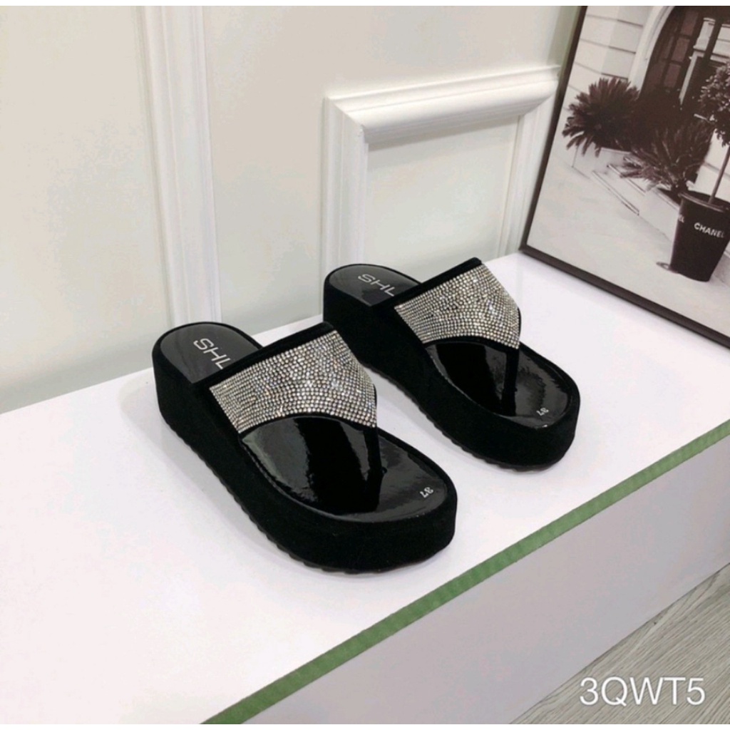 Dép kẹp tam giác đá 134