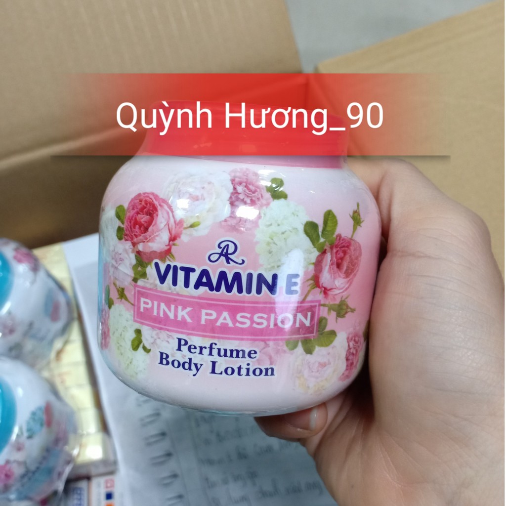 1 HŨ VITAMIN E Perfume body lotion của THÁI hương hoa dưỡng ẩm toàn thân