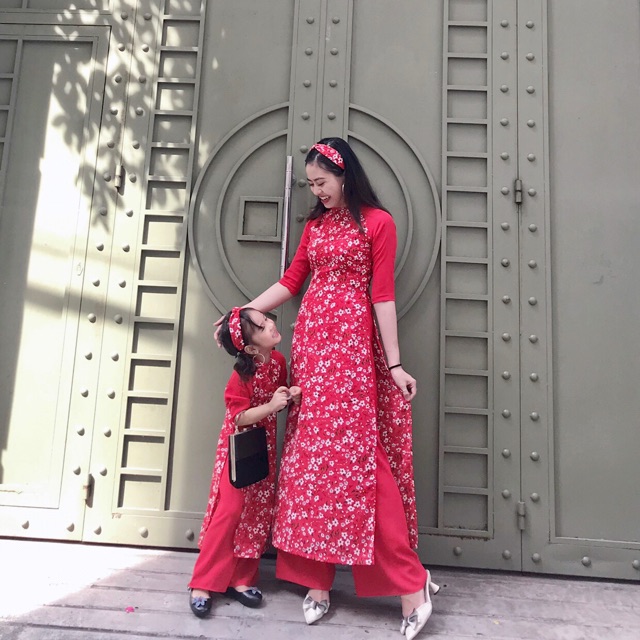 Áo dài mẹ và bé
