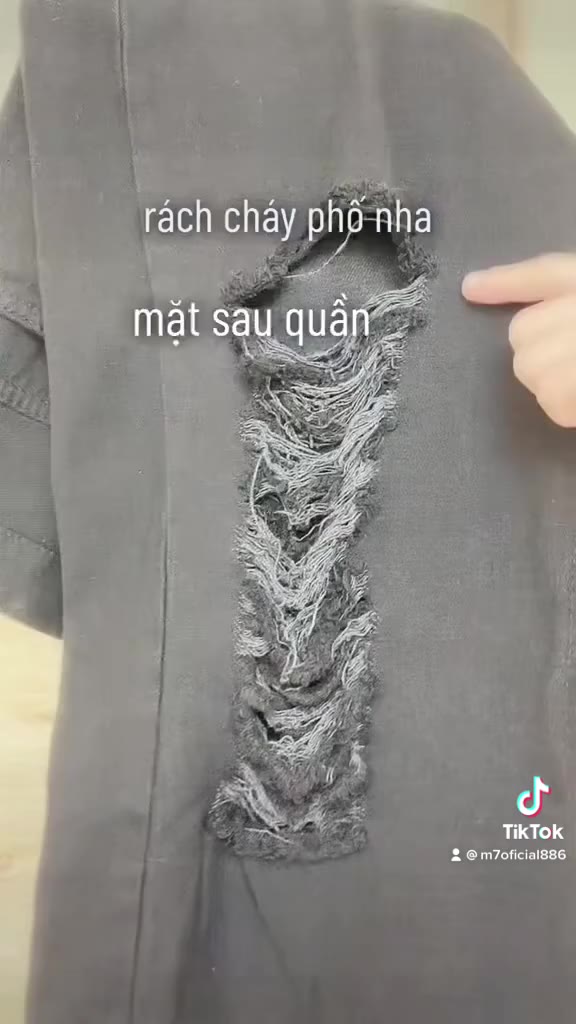 Quần jean nữ ống rộng M7 110 rách gối phong cách Hàn Quốc | BigBuy360 - bigbuy360.vn