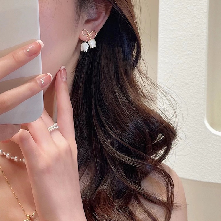 Khuyên Tai Hình Hoa Tulip Đính Nơ Xinh Xắn 2022