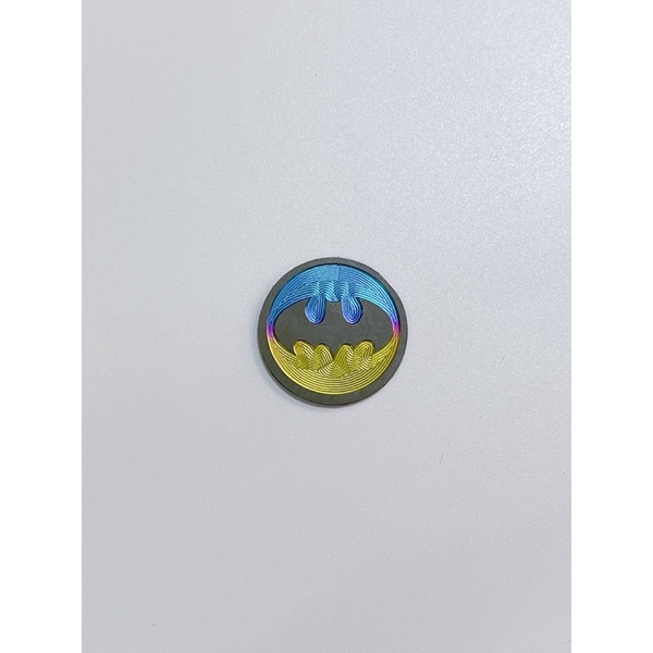 Logo titan tròn tổng hợp mẫu Doremon batman nhện movitar tem điện phân sắc xảo dán trang trí xe máy, laptop…