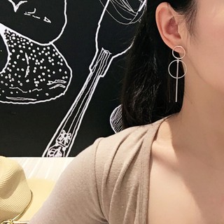Khuyên tai số 8