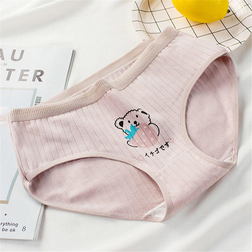 Quần Lót Họa Tiết Gấu Và Dâu Tây Dễ Thương Thoải Mái Cho Nữ