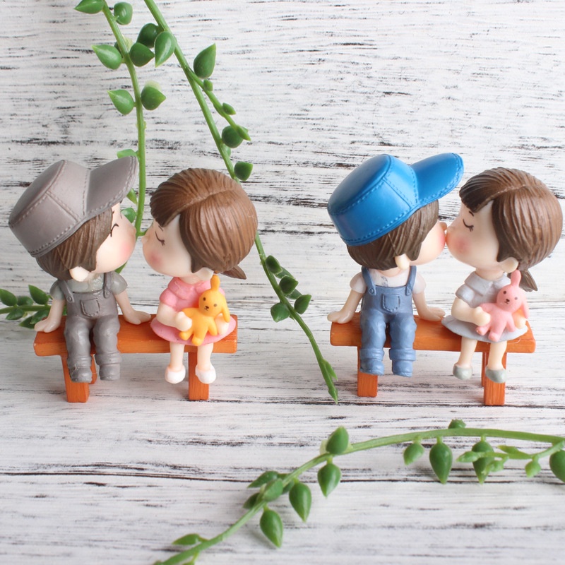 Decor Ô Tô Bàn Làm Việc Phòng Khách Cặp Đôi Nam Nữ Cực Xinh - Phụ Kiện Trang Trí Xe Hơi Hitechlife Cao Cấp Giá Rẻ